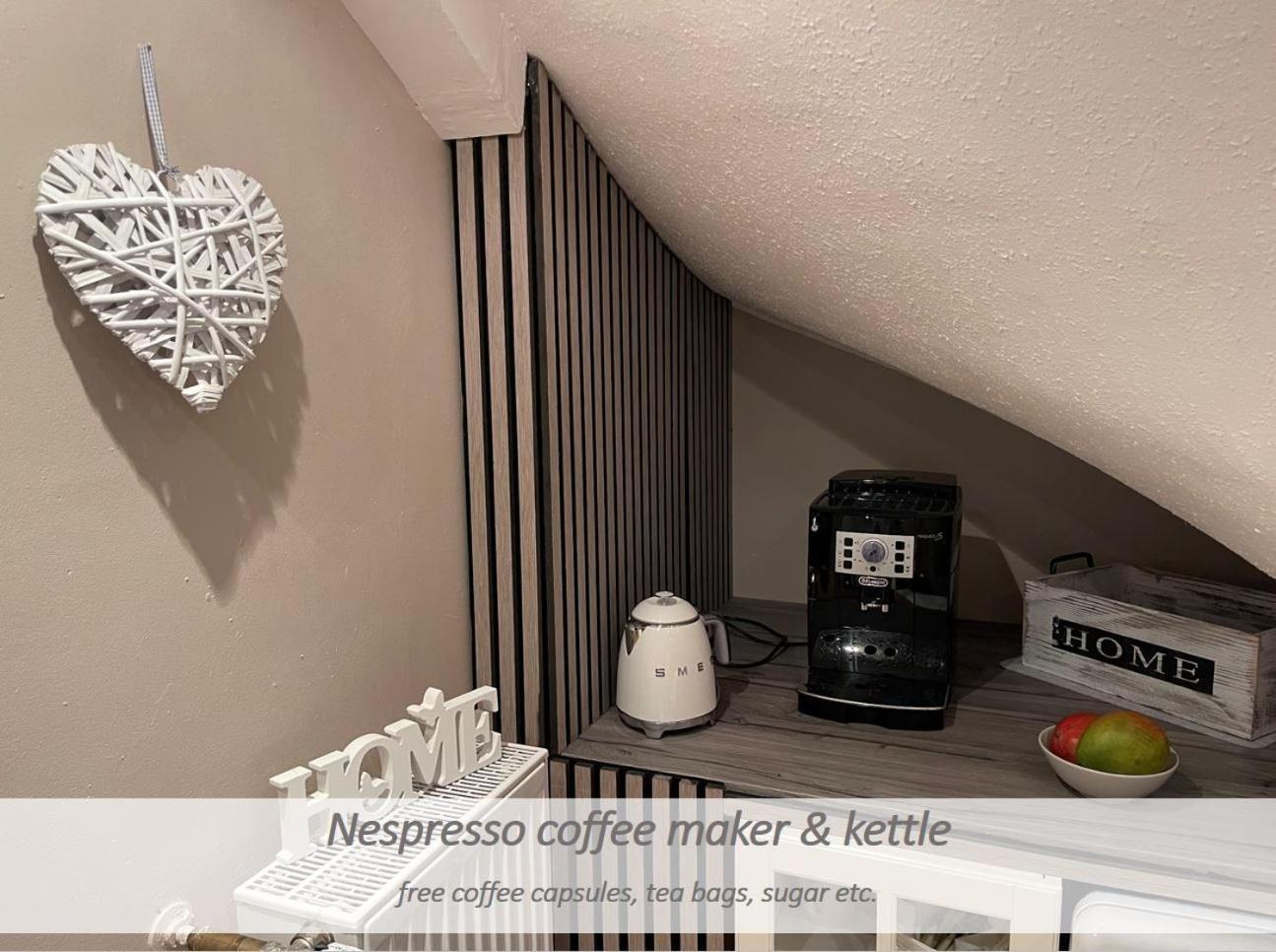 Souterrain-Apartment Mit Privater Sauna ドゥイスブルグ エクステリア 写真